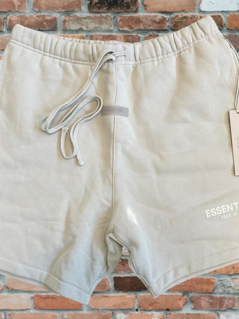 Essentials fear of god men’s shorts small sweats fitness casual